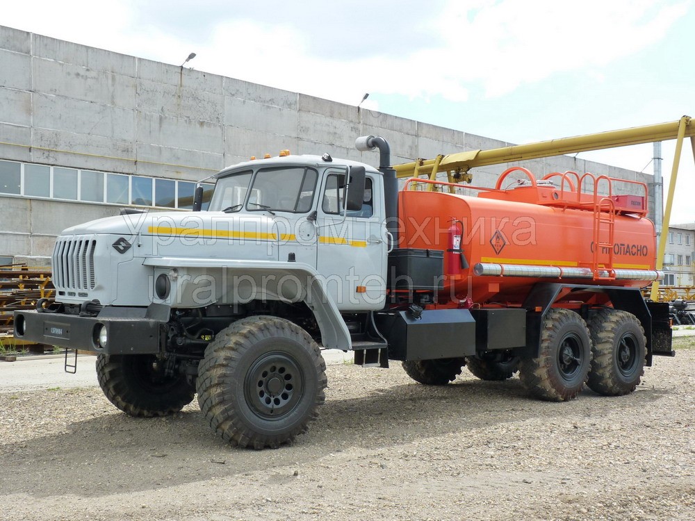 Автотопливозаправщик АТЗ-10 на шасси Урал-4320